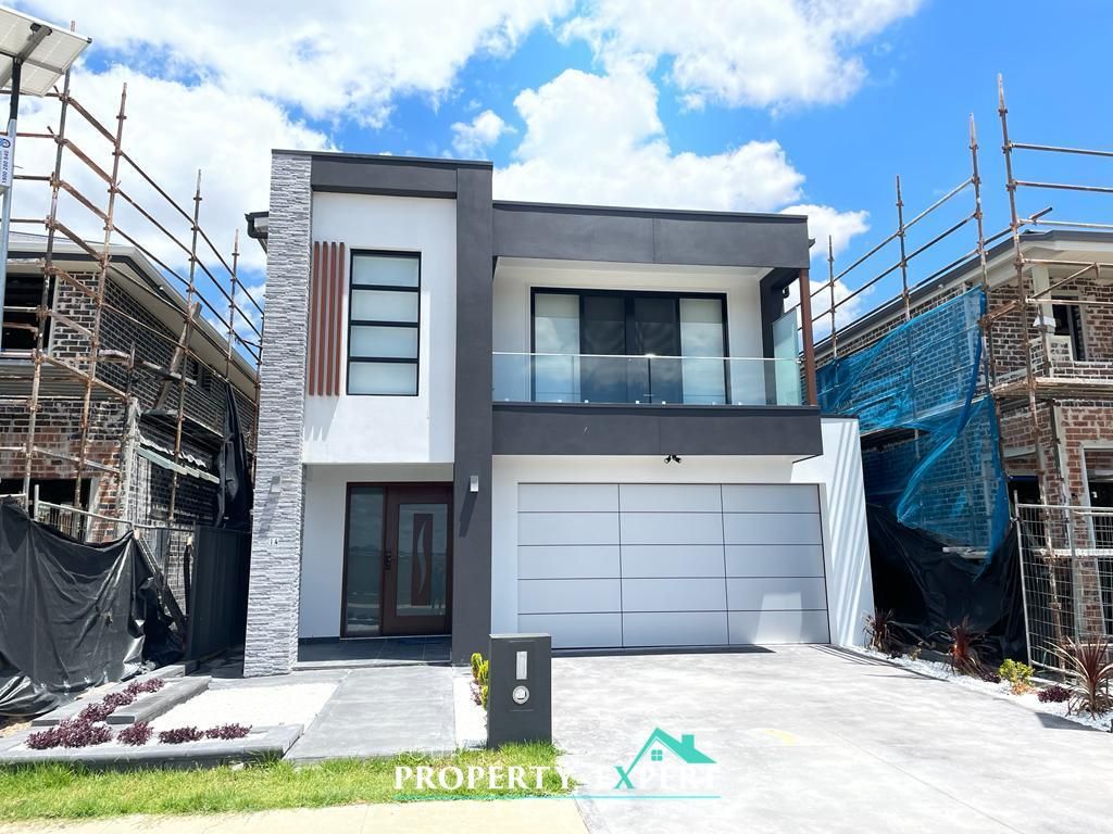 5 bedrooms House in 14 Kittyhawk Crescent Crescent SCHOFIELDS NSW, 2762