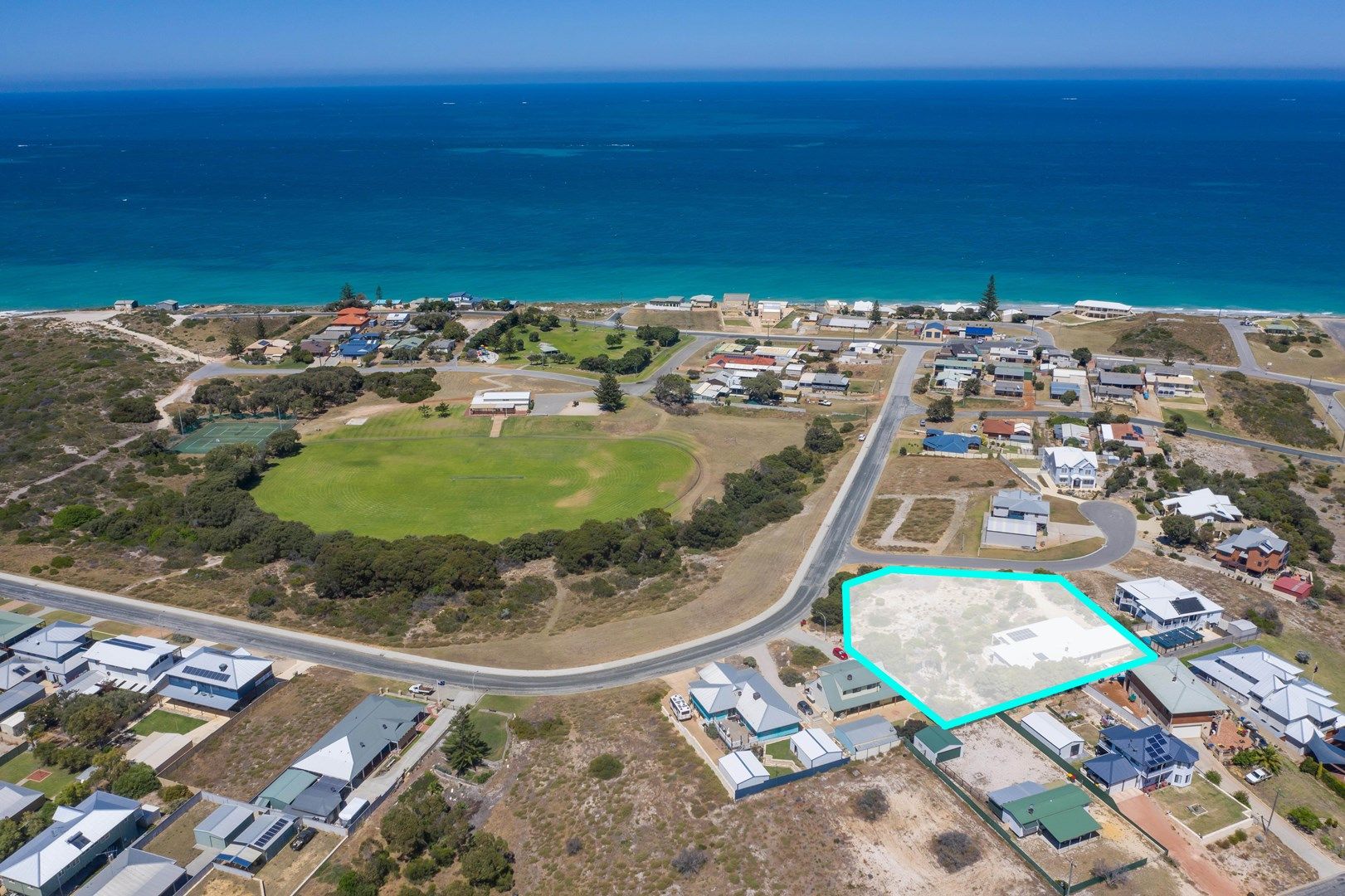 1 Thomas Court, Seabird WA 6042, Image 0