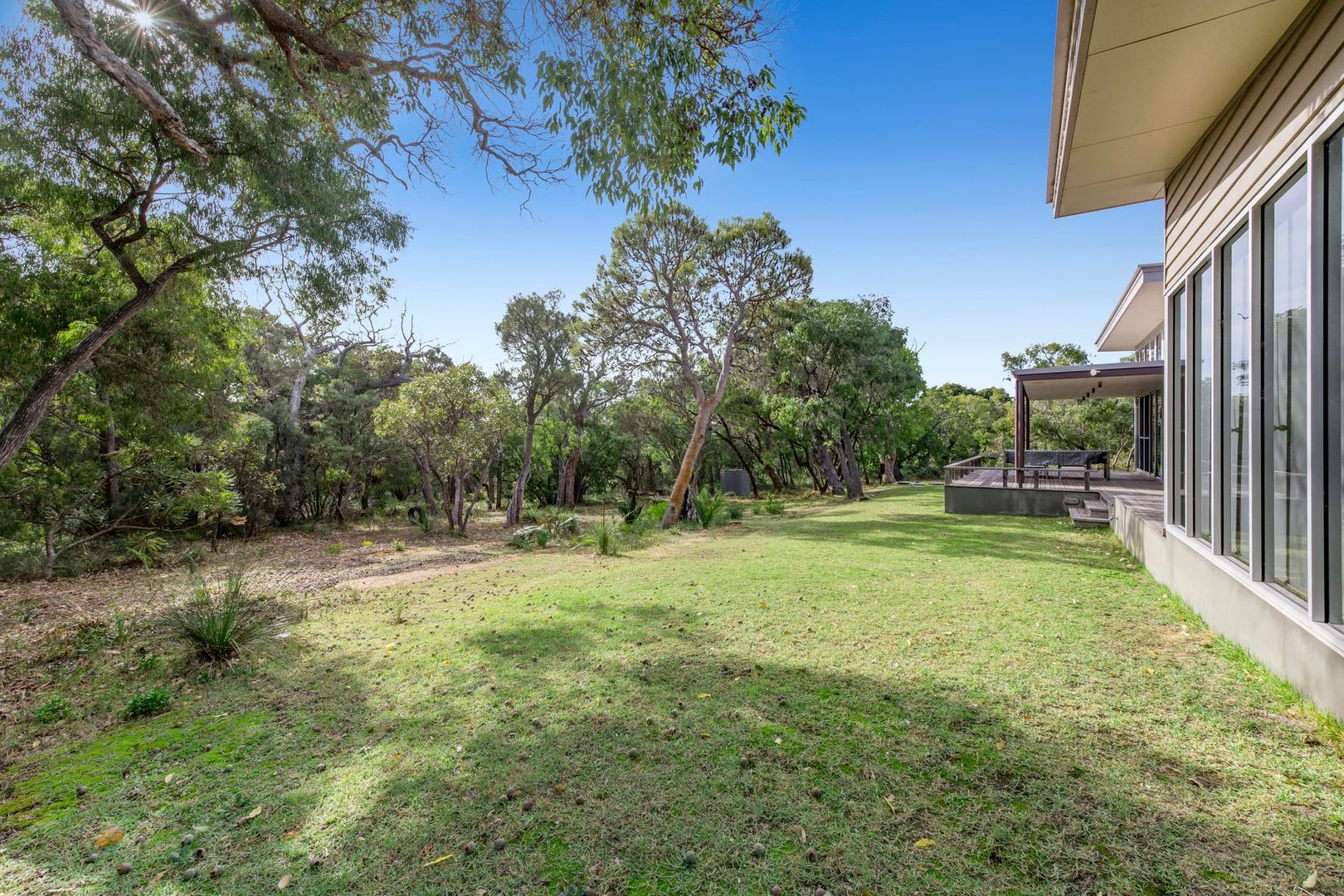 54 Sainsbury Loop, Yallingup WA 6282, Image 2