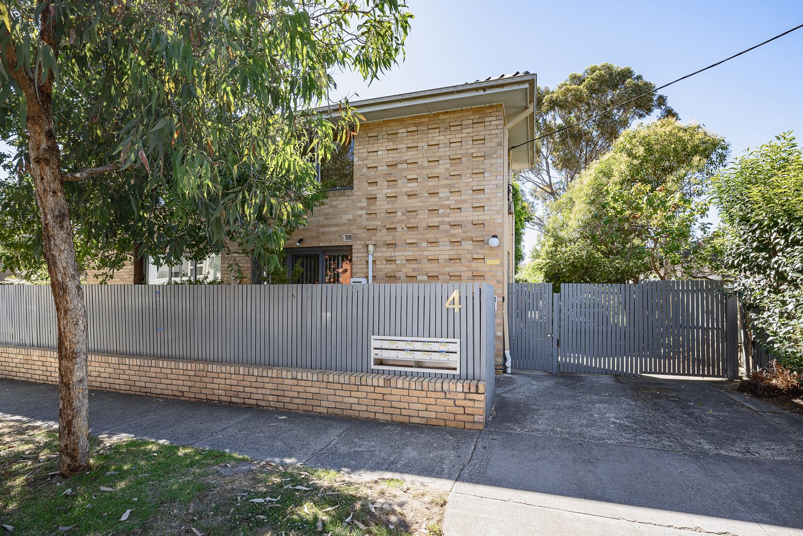 3/4 Poets Grove, Elwood VIC 3184, Image 2