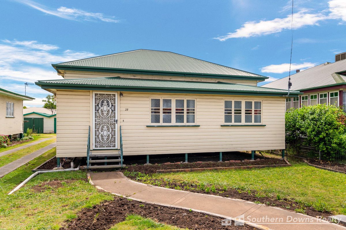 39 Wood Street, Warwick QLD 4370 Domain