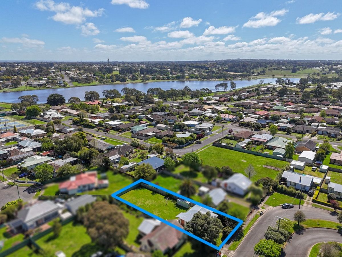 3 bedrooms House in 9 Kokoda Avenue HAMILTON VIC, 3300