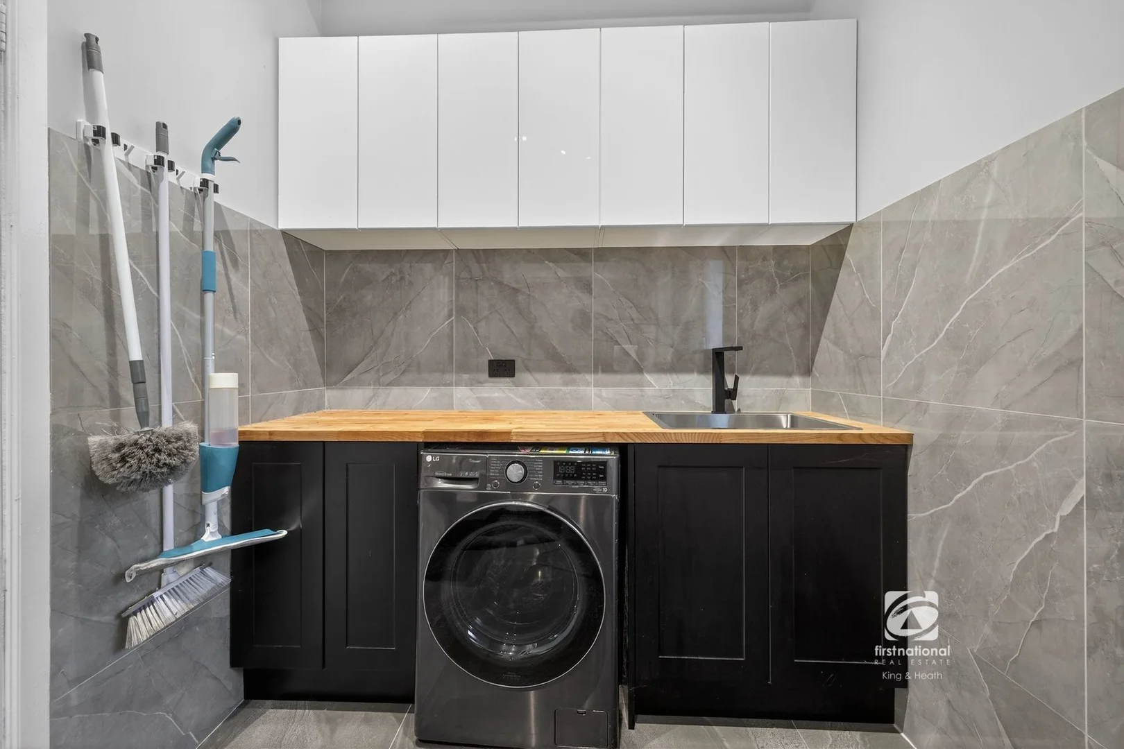 Additional image 23 of 7 Gay Street, Lakes Entrance VIC 3909