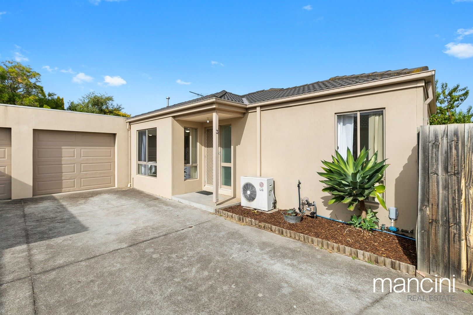 3 bedrooms Apartment / Unit / Flat in 3/37-39 May Avenue ALTONA MEADOWS VIC, 3028