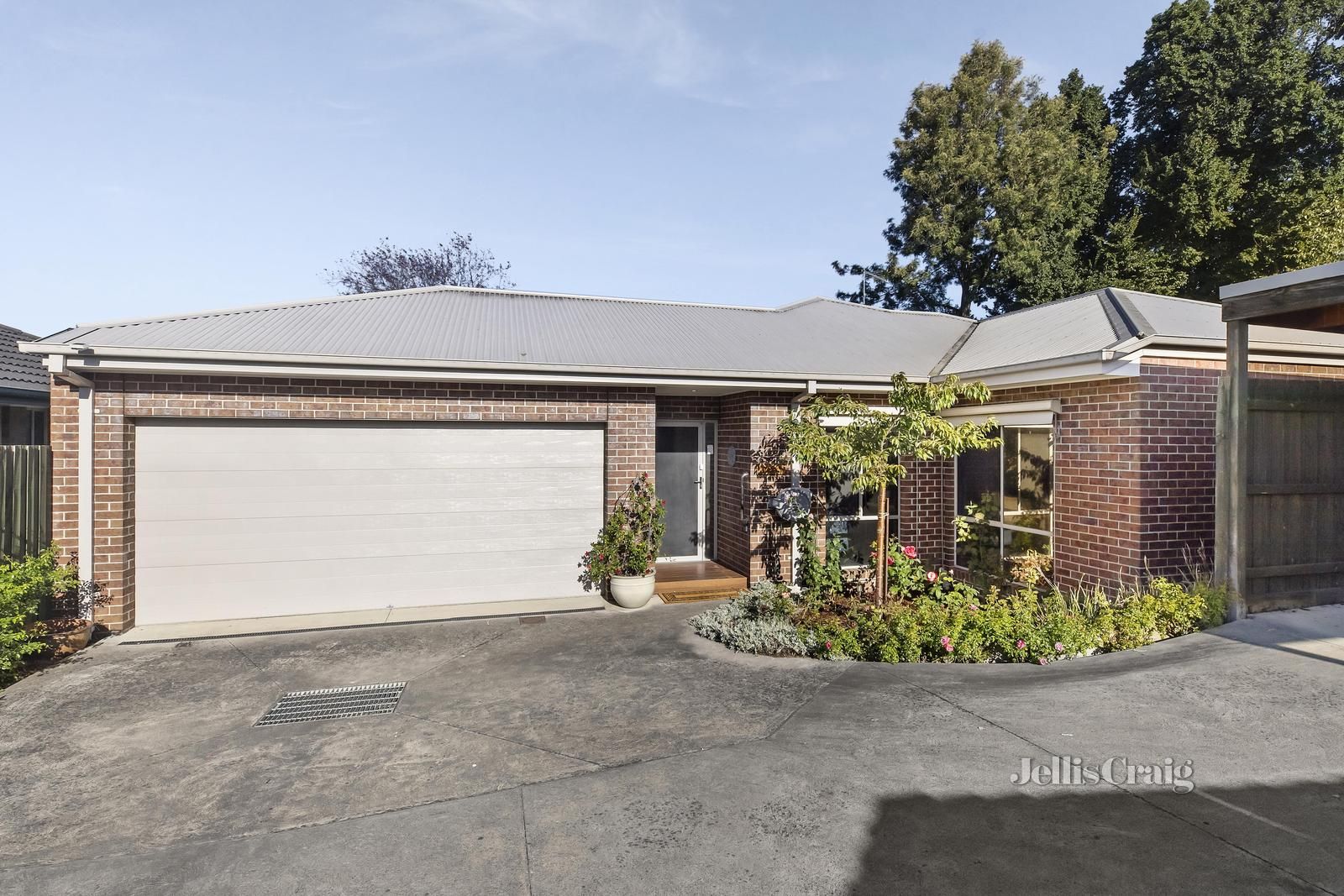 8A Pembroke Road, Mooroolbark VIC 3138, Image 0