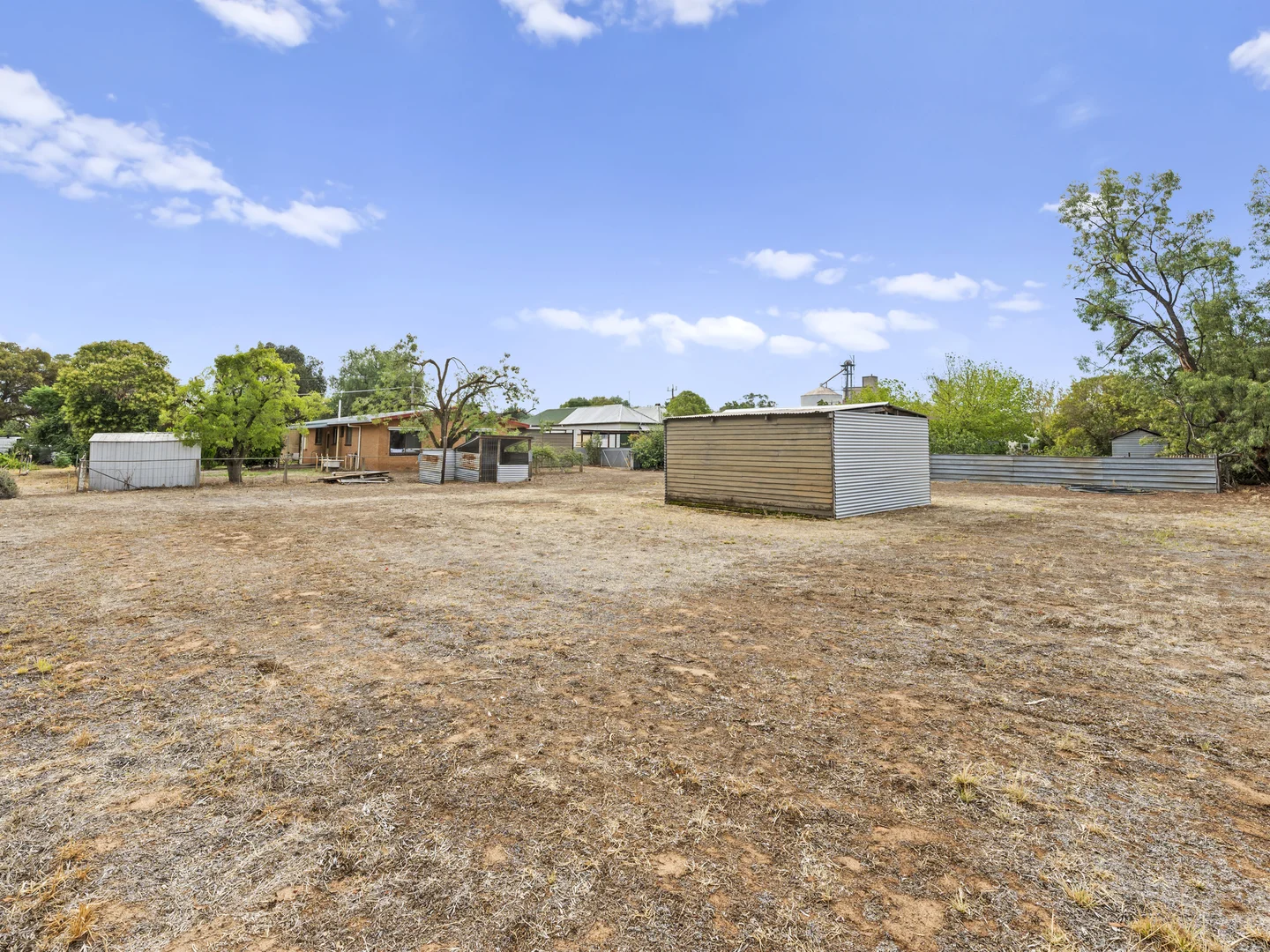 Additional image 16 of 39 Devenish Road, St James VIC 3727