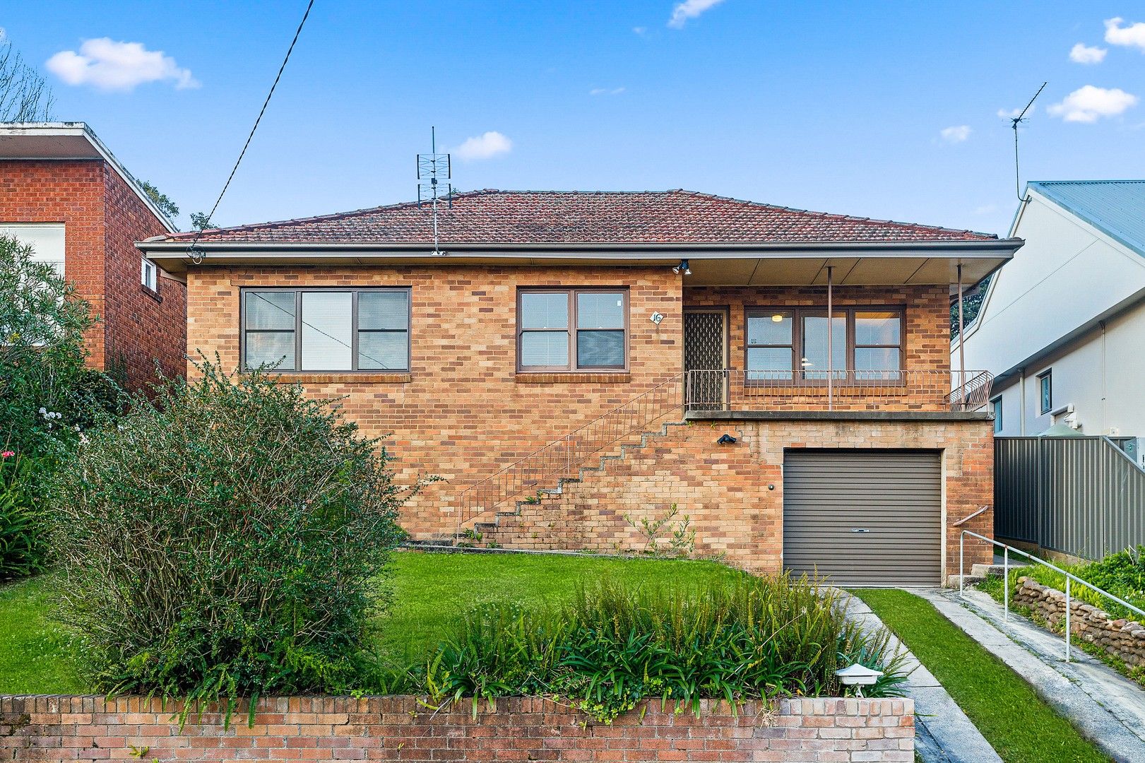 16 Gundarun Street, West Wollongong NSW 2500, Image 0