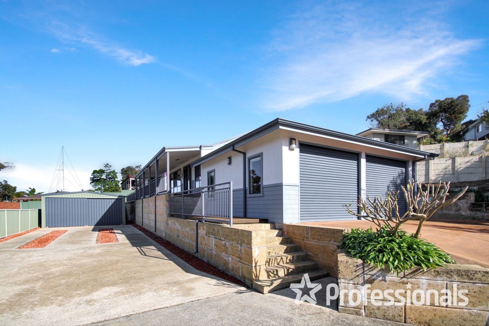 3 bedrooms House in 2 Brooking Place AUSTRALIND WA, 6233