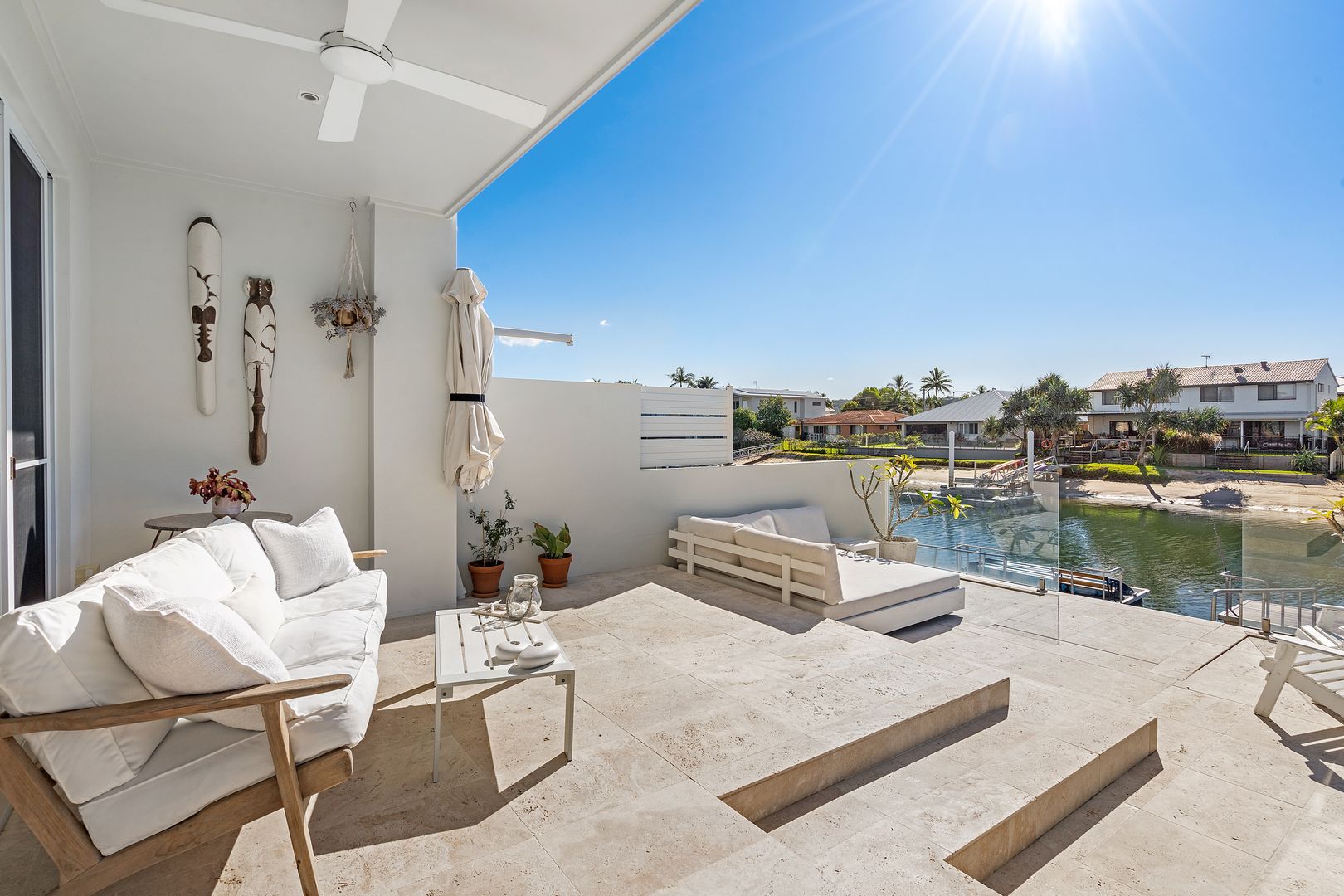 2/9 Barracuda Court, Palm Beach Property History & Address Research