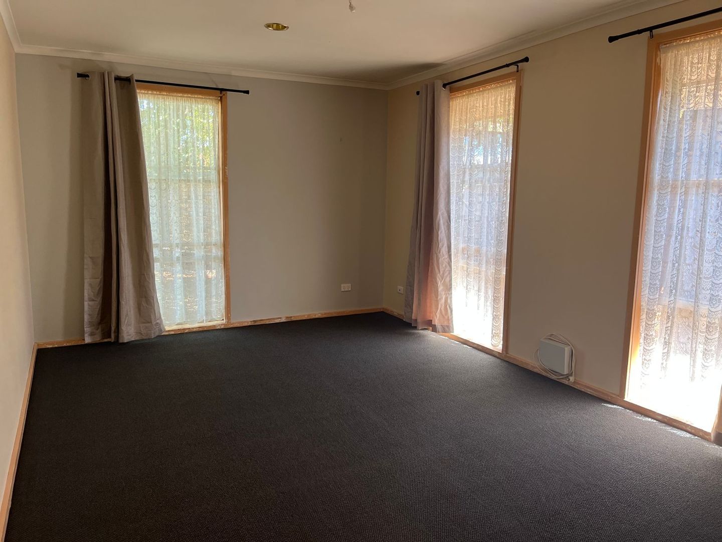 26 Westmorland Crescent, Shepparton VIC 3630 House For Rent 400