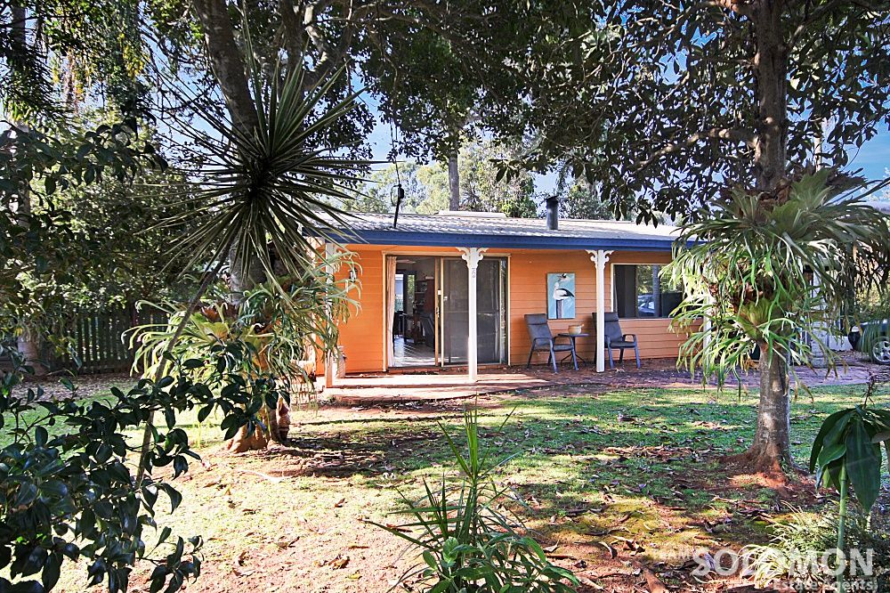 6 Mareela Street, Coochiemudlo Island Property History & Address