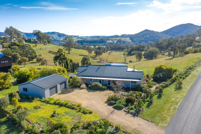 Picture of 2 Bayview Way, MOUNTAIN BAY VIC 3723