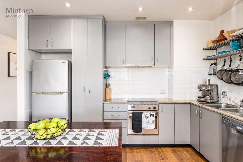 17/2 Daniel Street, Botany NSW 2019, Image 1