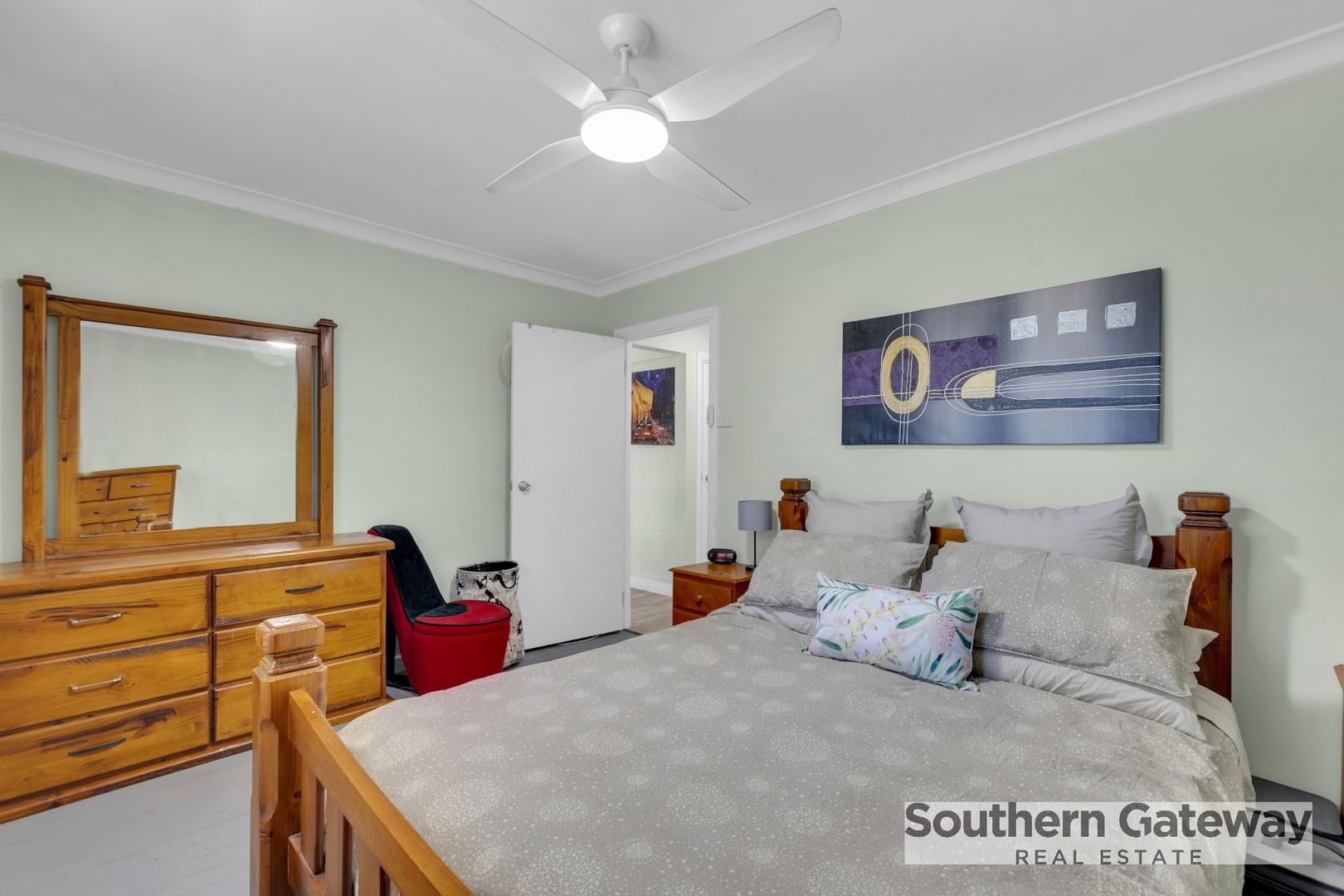 49 Kenton Way, Calista WA 6167, Image 2