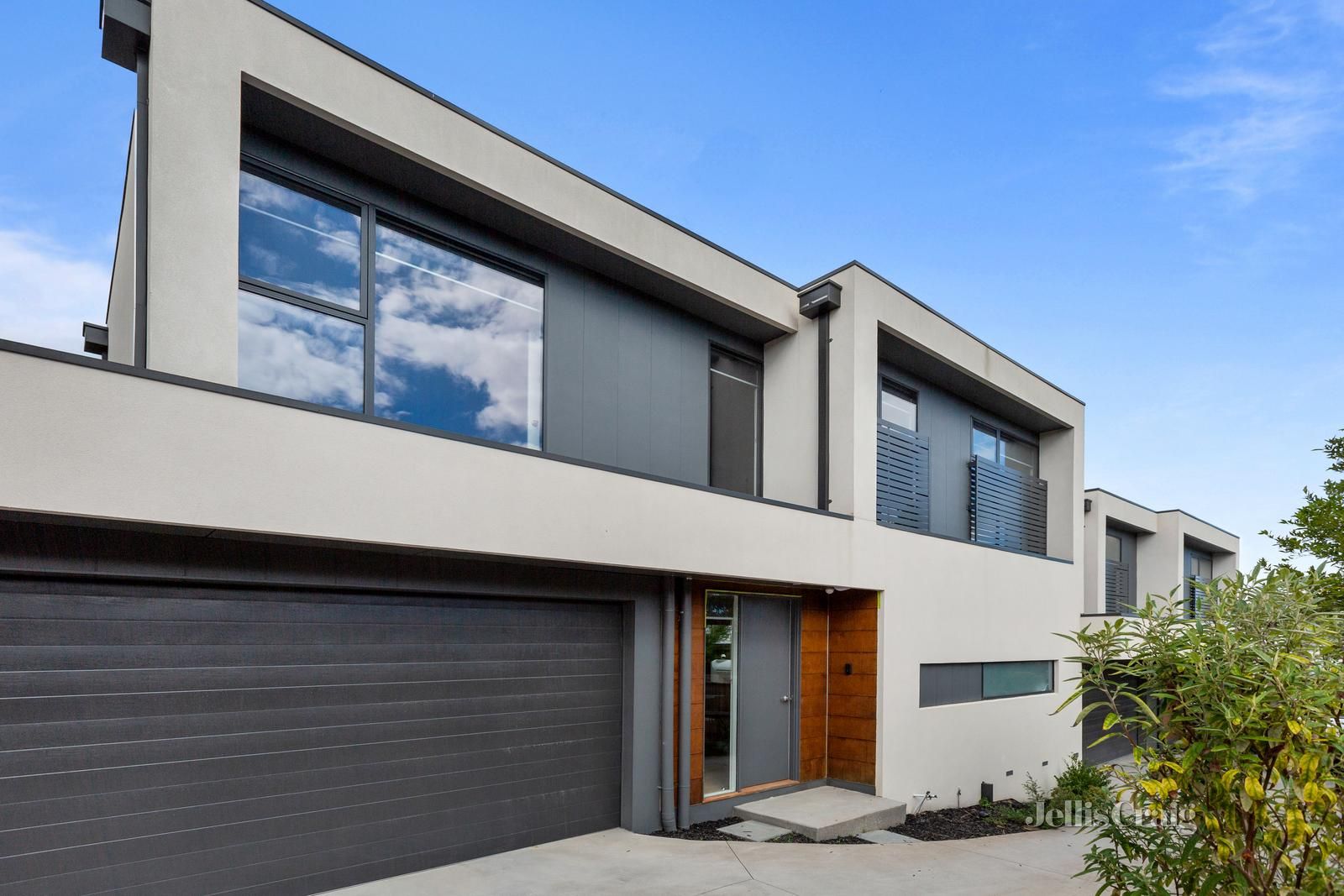 2/14 Fairway Road, Doncaster VIC 3108, Image 0