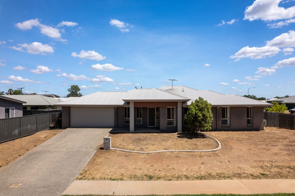 4 bedrooms House in 30 Amber Street EMERALD QLD, 4720