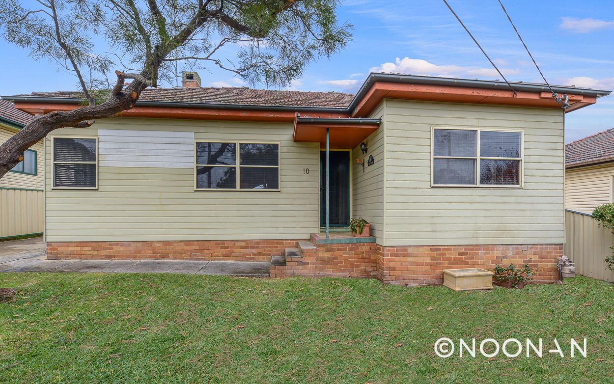 10 Mavis Avenue, Peakhurst NSW 2210, Image 1