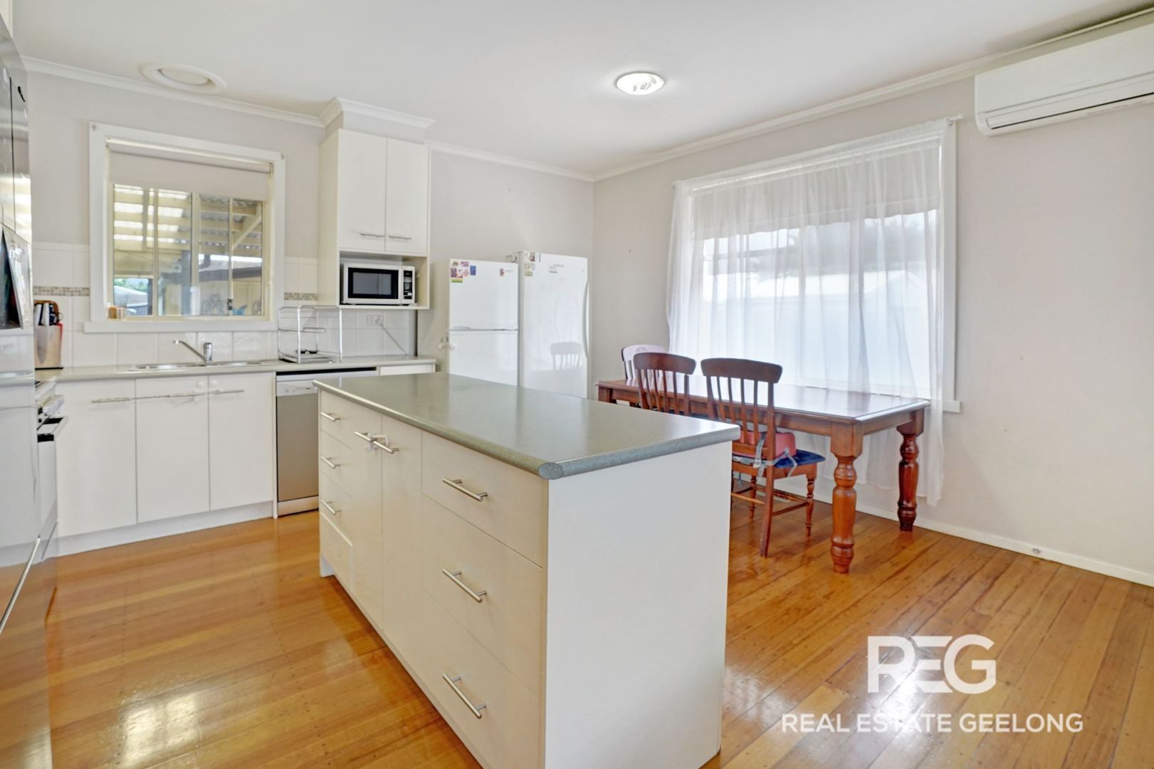 8 Higgins Court, Breakwater VIC 3219 House For Rent Domain