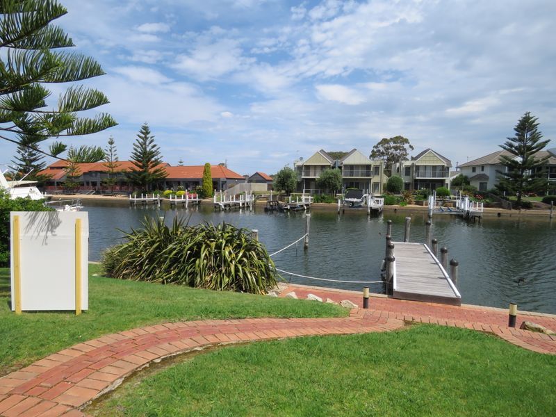 1/9 King Street, Paynesville VIC 3880, Image 1