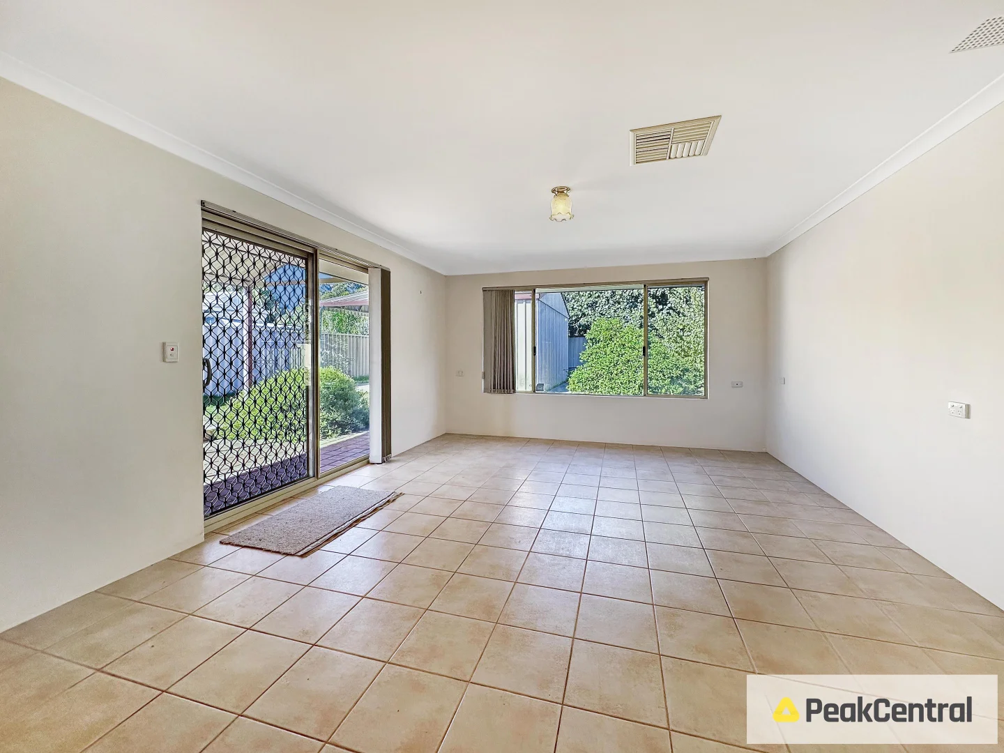 Additional image 10 of 25 Rochester Way, Meadow Springs WA 6210