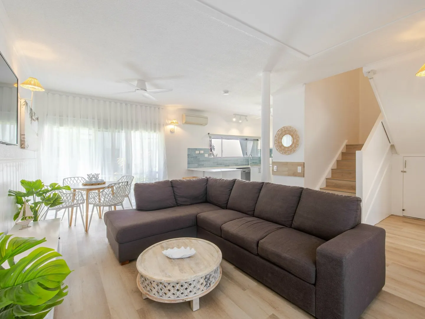 STYLISH FULLY RENOVATED TOWNHOUSE, Port Douglas