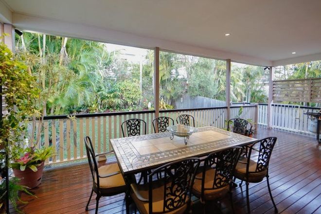 Picture of 82 Cedar Street, GREENSLOPES QLD 4120