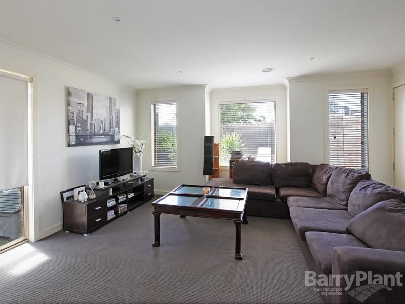 1/1 Warren Court, EAST GEELONG VIC 3219, Image 1