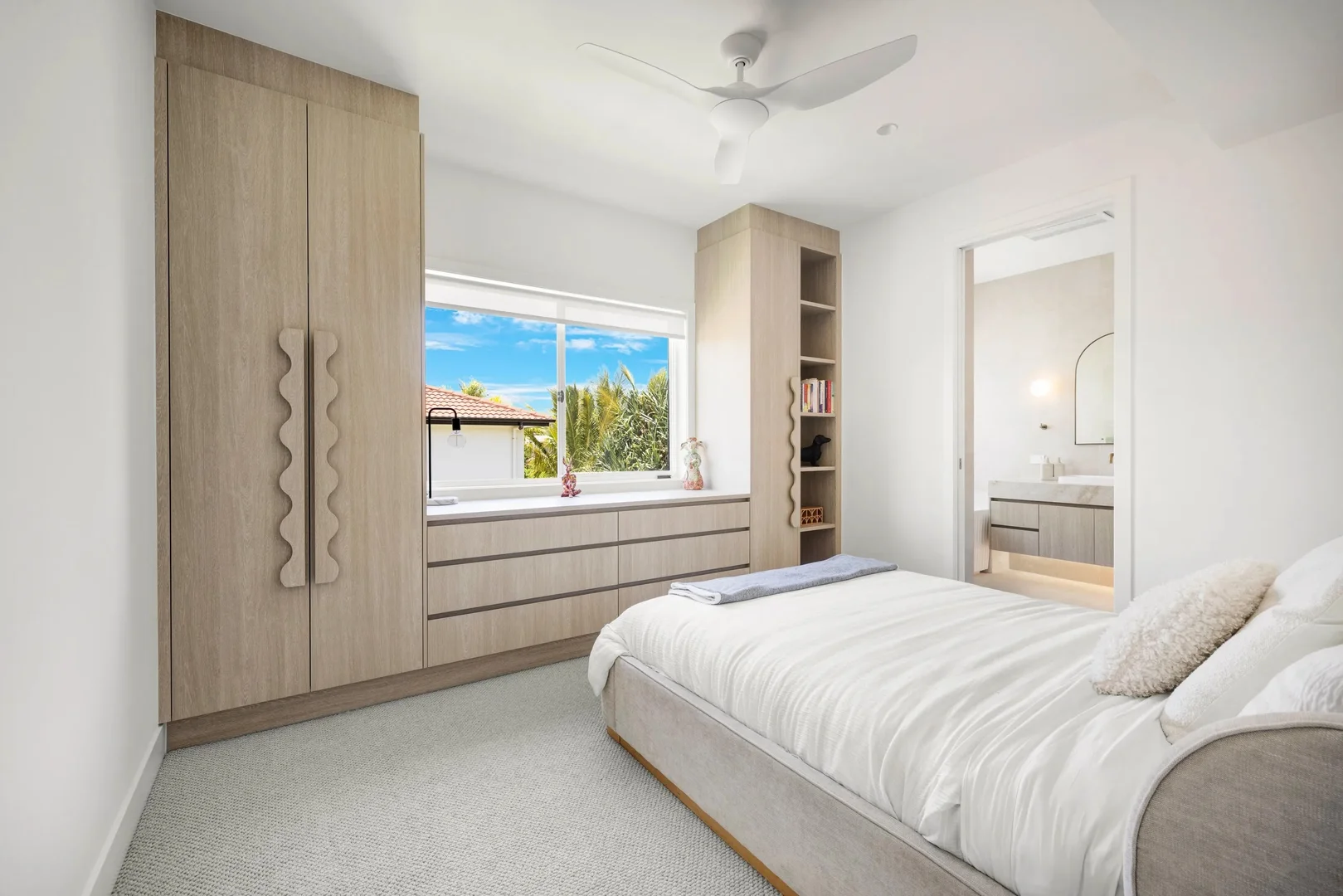 Additional image 22 of 1/33 Merrimac Boulevard, Broadbeach Waters QLD 4218