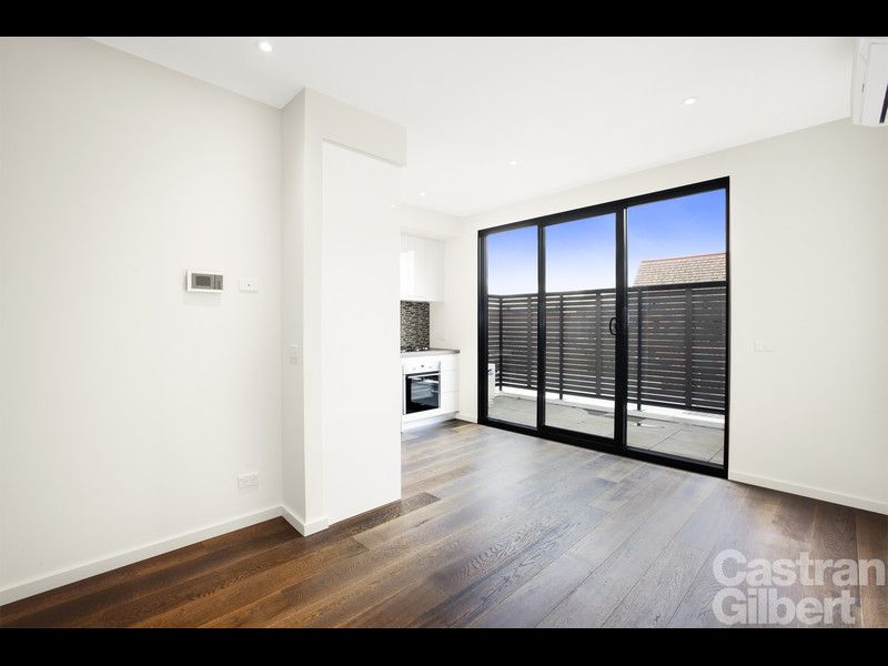 2 bedrooms Apartment / Unit / Flat in 103/121-123a Murrumbeena Road MURRUMBEENA VIC, 3163