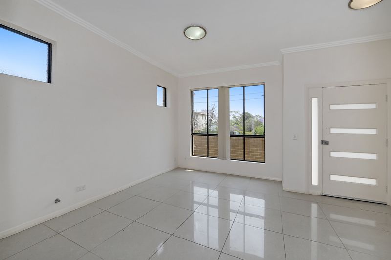 2/141 Carlingford Road, EPPING NSW 2121, Image 2