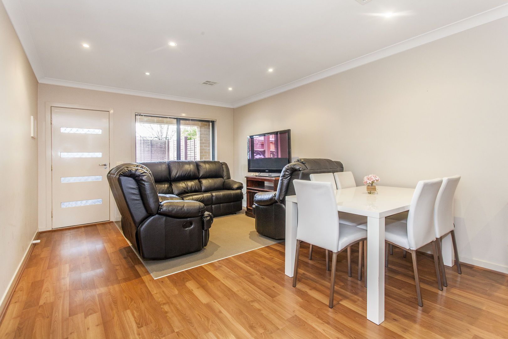 28 Convent Lane, Mitcham VIC 3132, Image 2