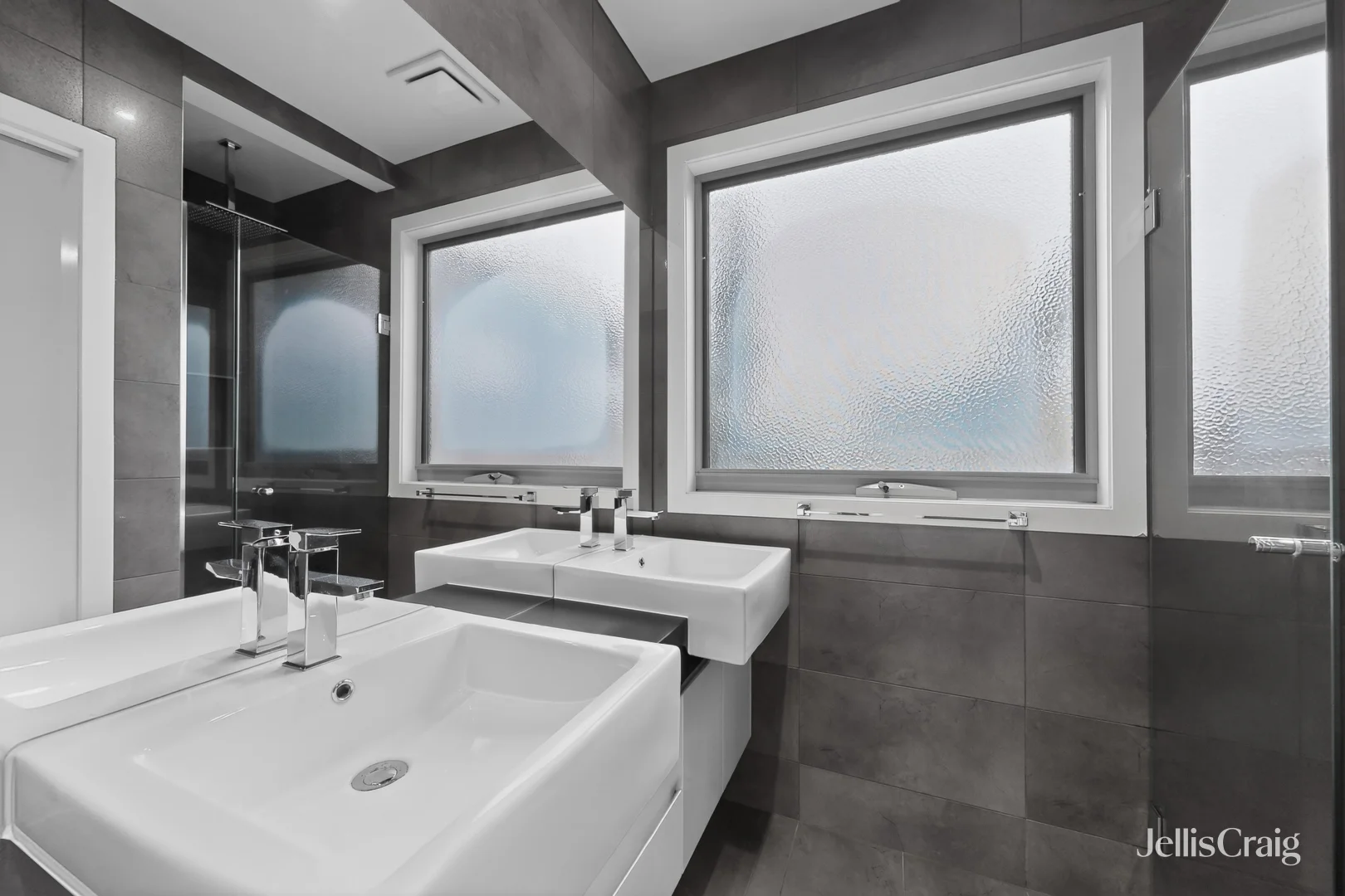 Additional image 11 of 6A Loch Crescent, Strathmore VIC 3041