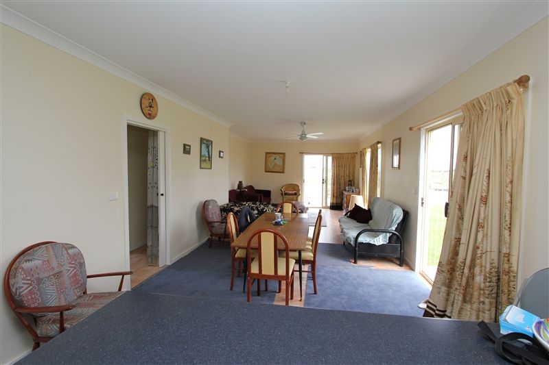 698 Moonlight Road, BERRINGA VIC 3351, Image 2