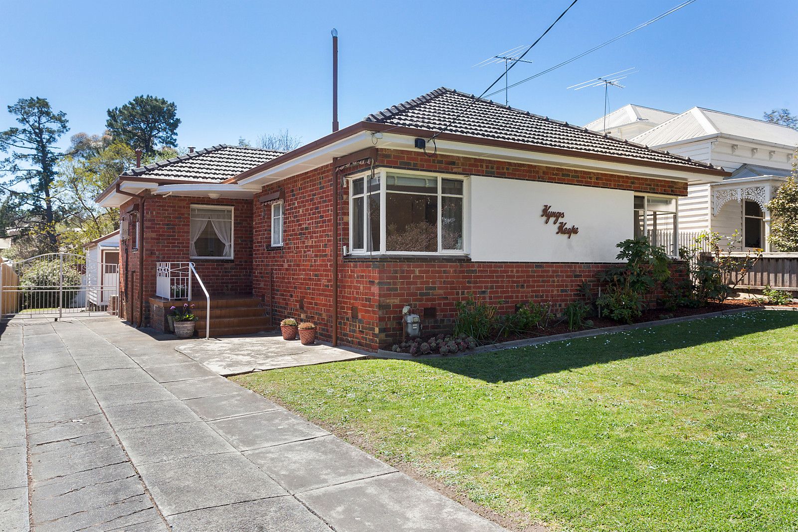 13 Sunbury Crescent, Surrey Hills VIC 3127, Image 1