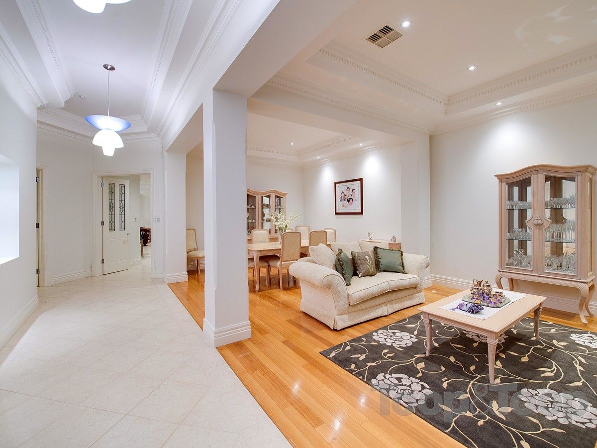 8 Bedford Street, Kensington Park SA 5068, Image 2