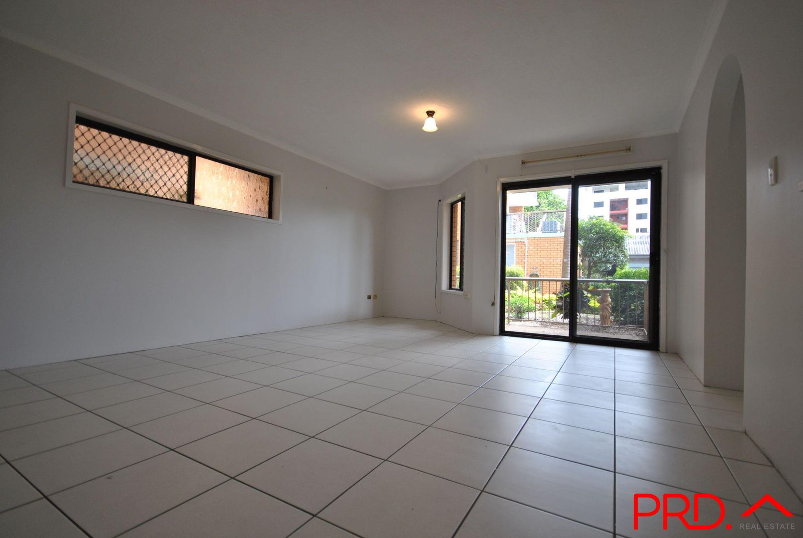 2/13-15 North Street, Southport QLD 4215, Image 2