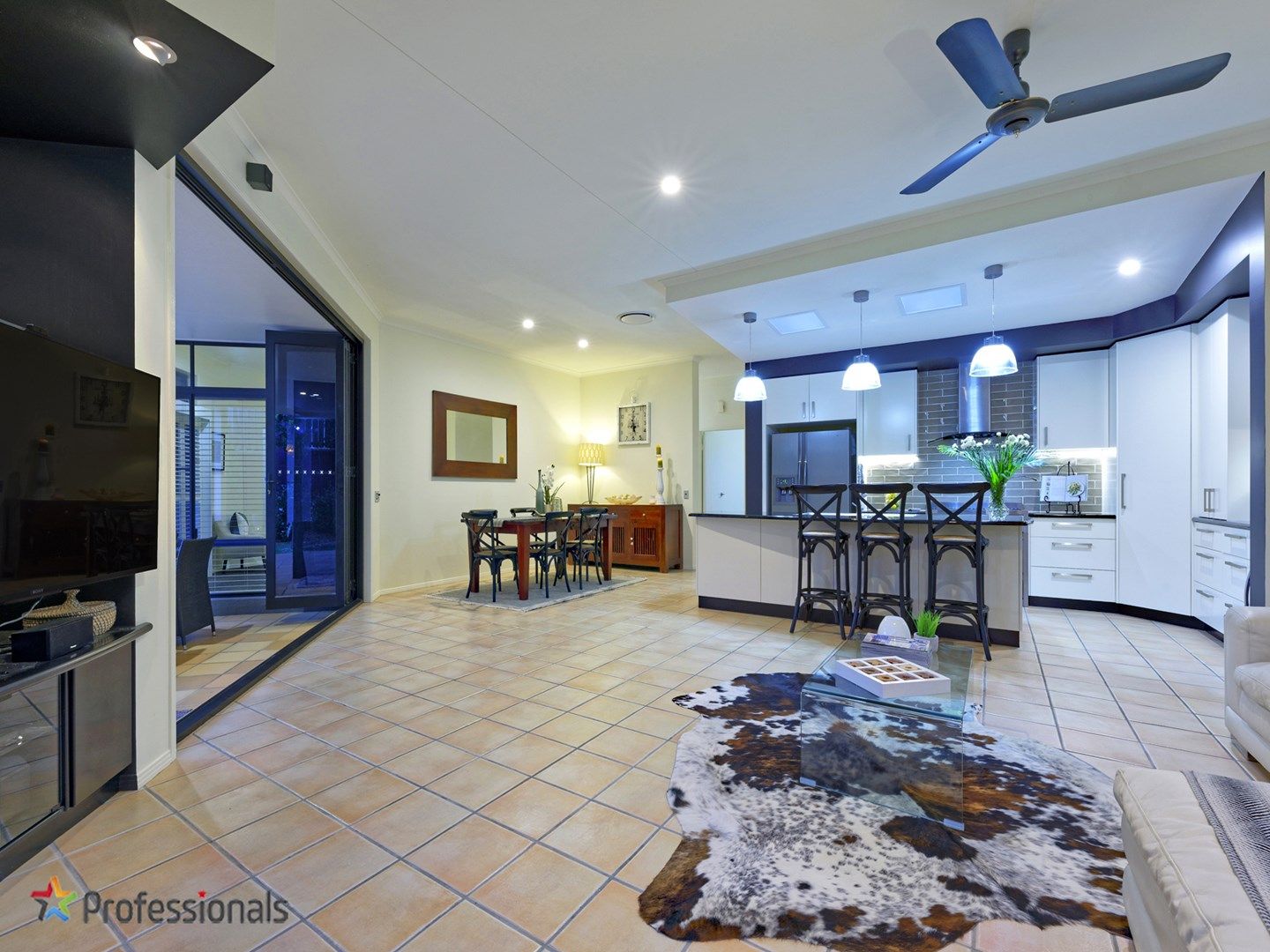 15 Evergreen Place, McDowall QLD 4053, Image 0