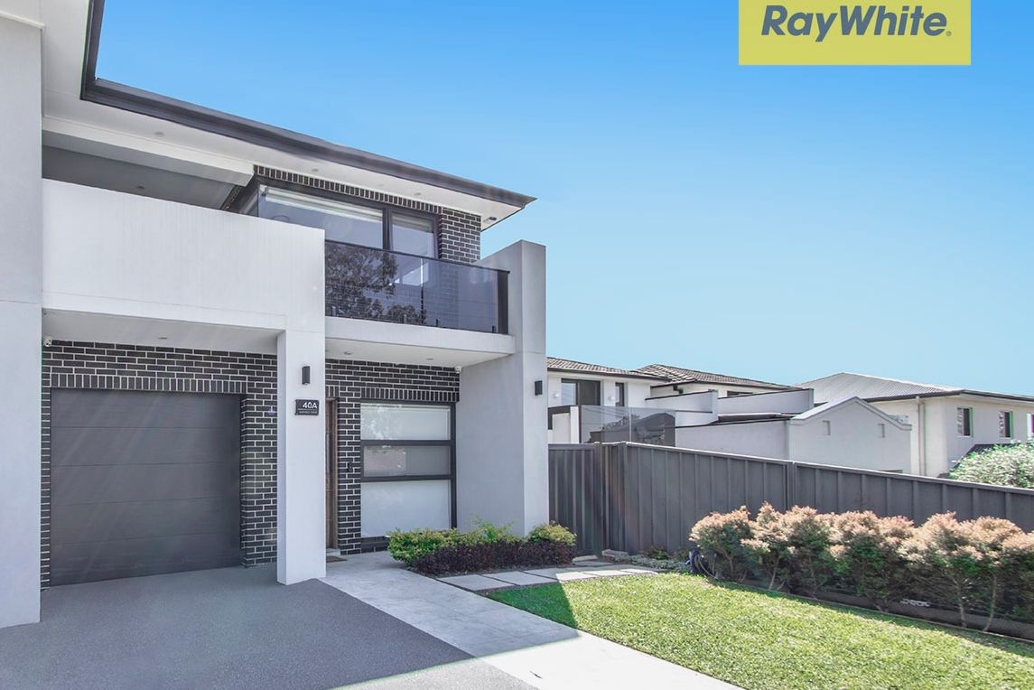 4 bedrooms Duplex in 40A caloola Road CONSTITUTION HILL NSW, 2145