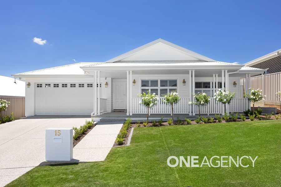 15 BENNELONG CRESCENT, Lloyd NSW 2650, Image 0