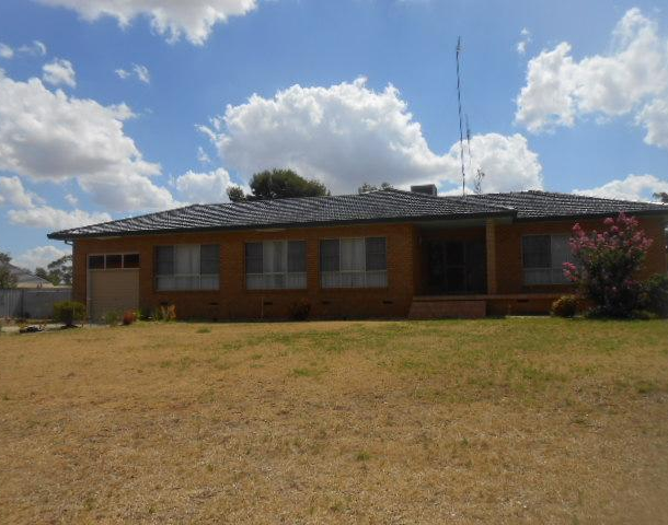 48 Russell Street, Parkes NSW 2870