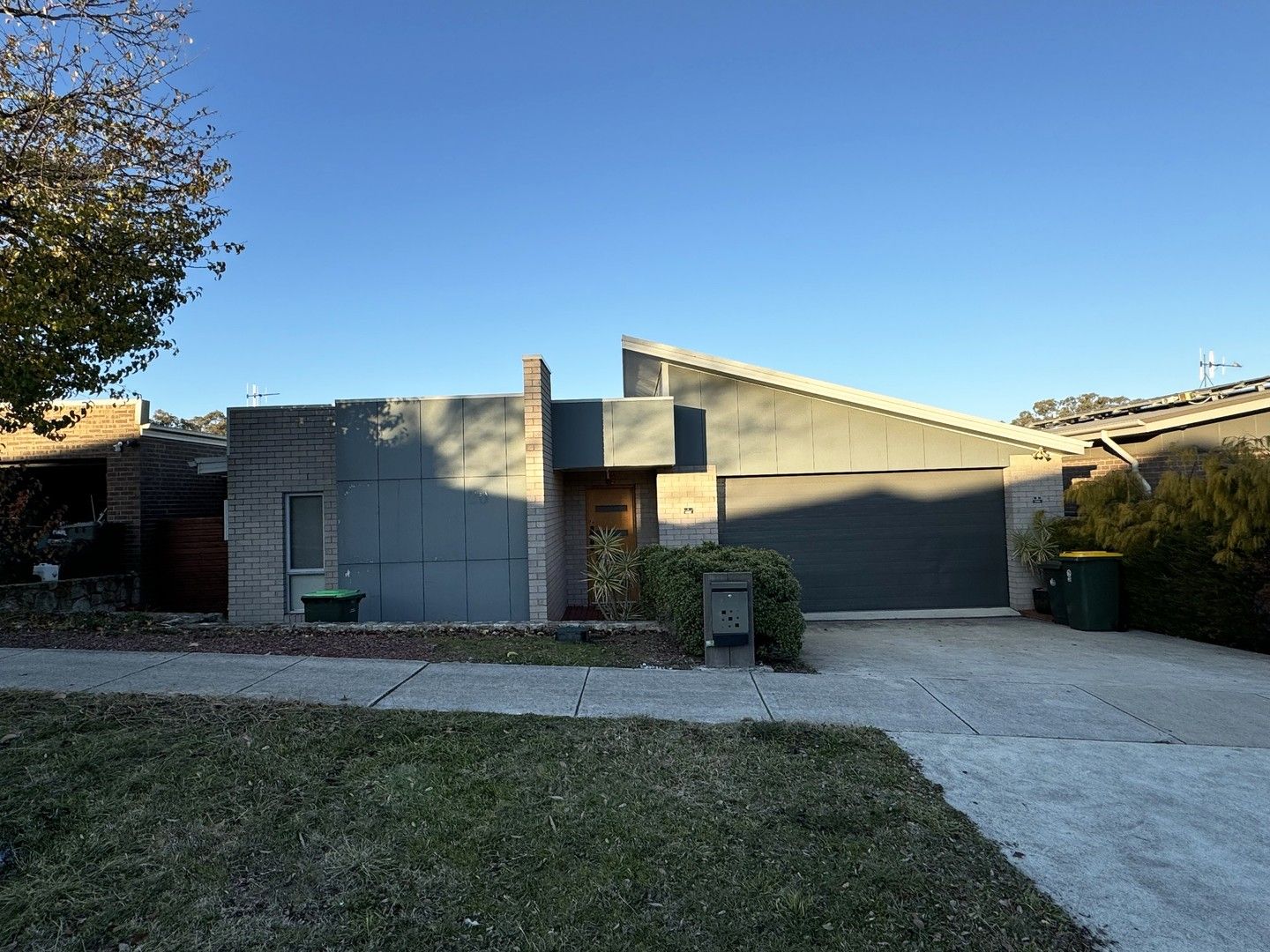 4 bedrooms House in 20 Renouf Street CASEY ACT, 2913