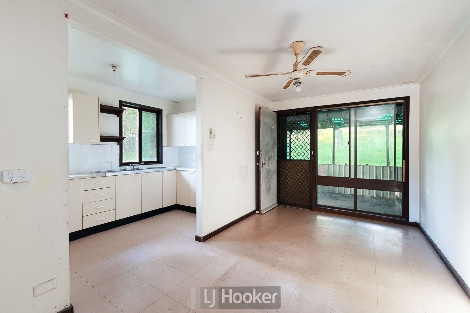 31 Tirabeenba Drive, Bolton Point NSW 2283, Image 1