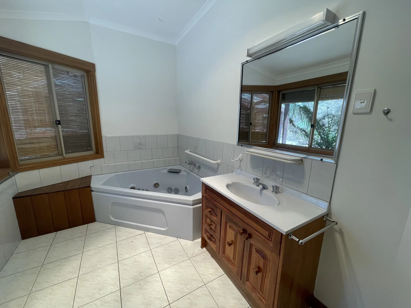 Additional image 9 of 6833 Great Alpine Road, Porepunkah VIC 3740