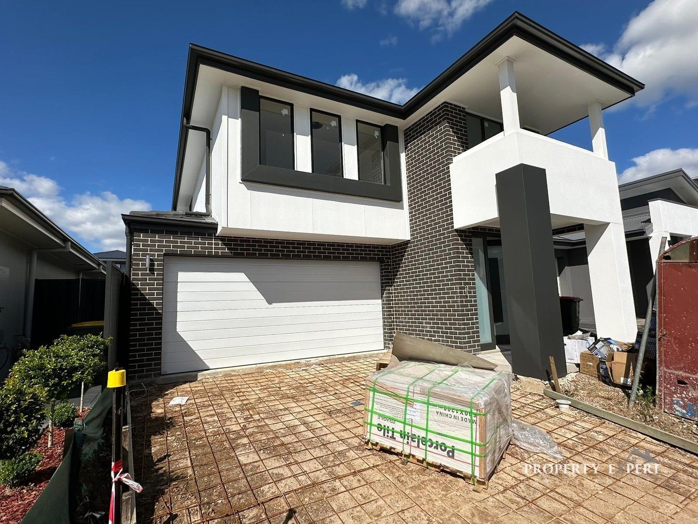 5 bedrooms House in 15 Tamar Street MARSDEN PARK NSW, 2765