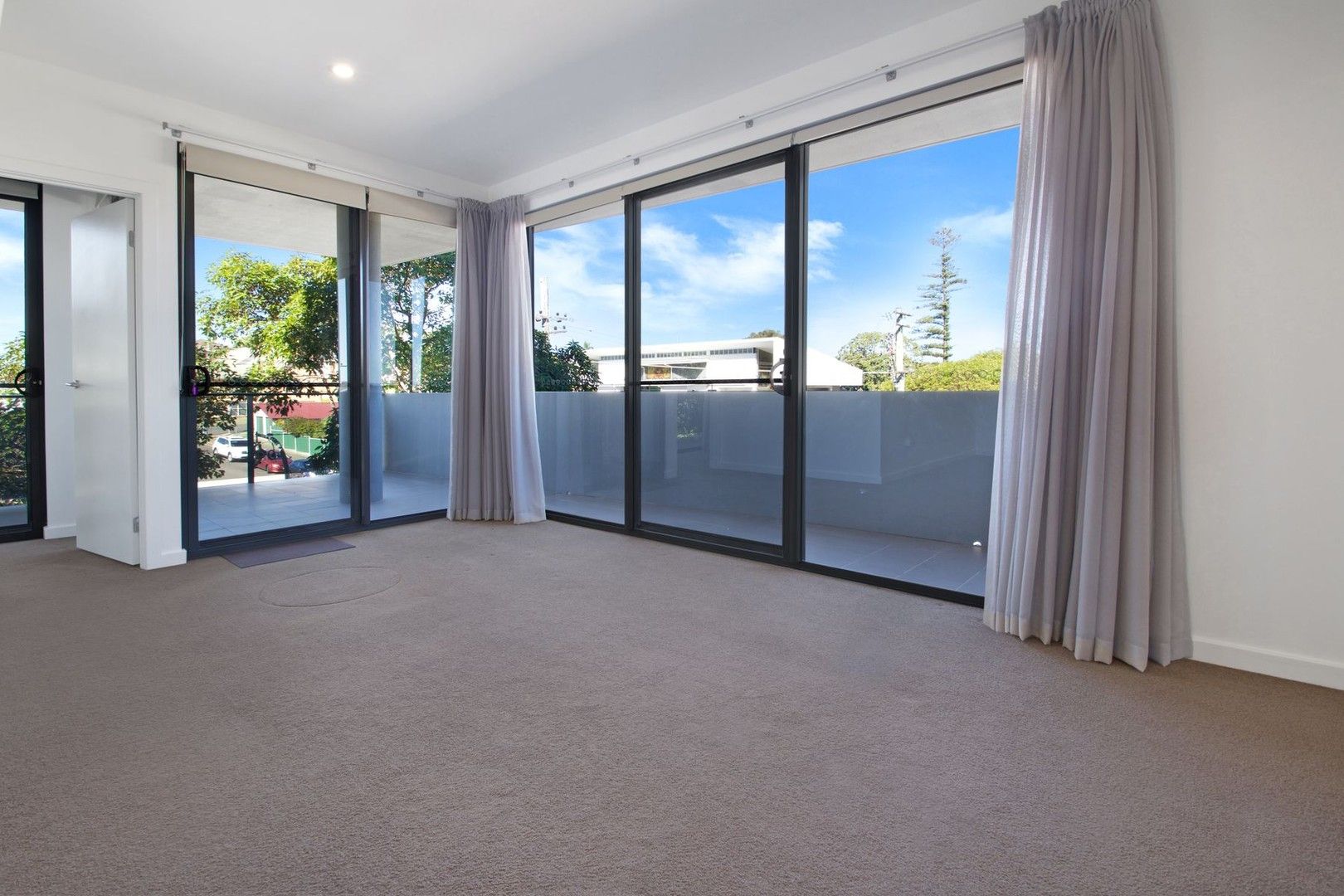 3 bedrooms Apartment / Unit / Flat in 204/11 Ernest Street BELMONT NSW, 2280