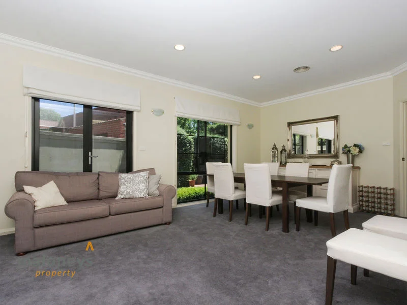 Additional image 7 of 1/99 Captain Cook Crescent, Narrabundah ACT 2604