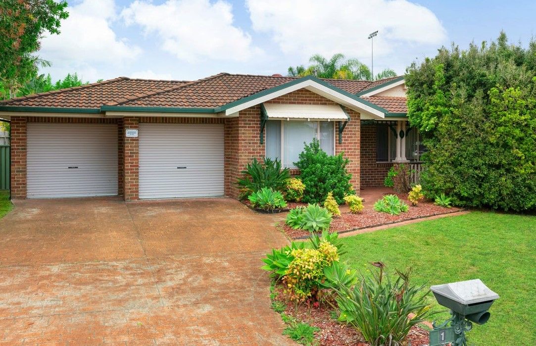 4 bedrooms House in 1 Timbara Crescent BLUE HAVEN NSW, 2262