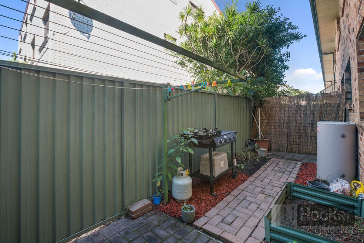 7/5 Ahern Street, Labrador QLD 4215, Image 1