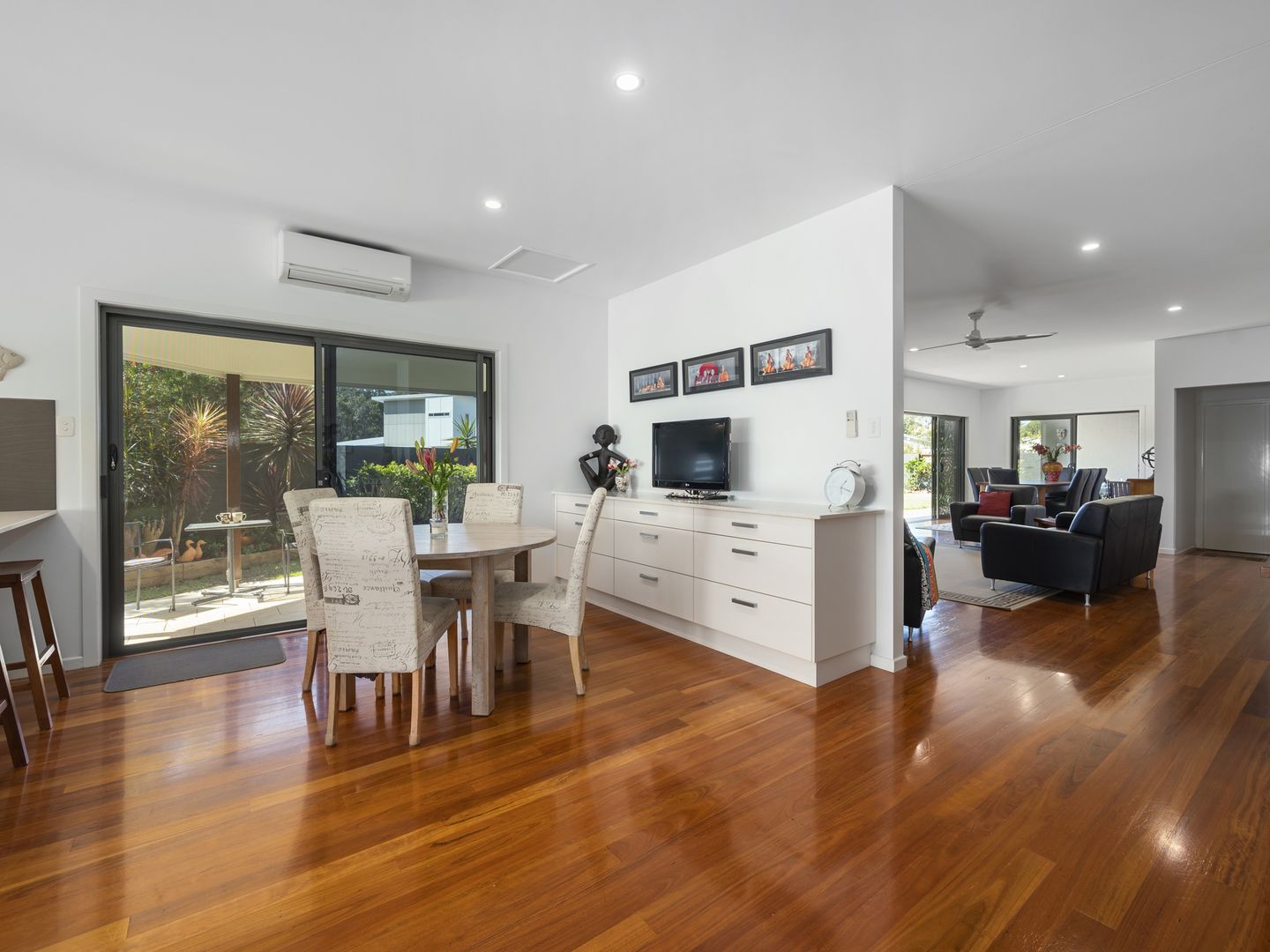 22 Red Ash Road, Sapphire Beach NSW 2450, Image 2