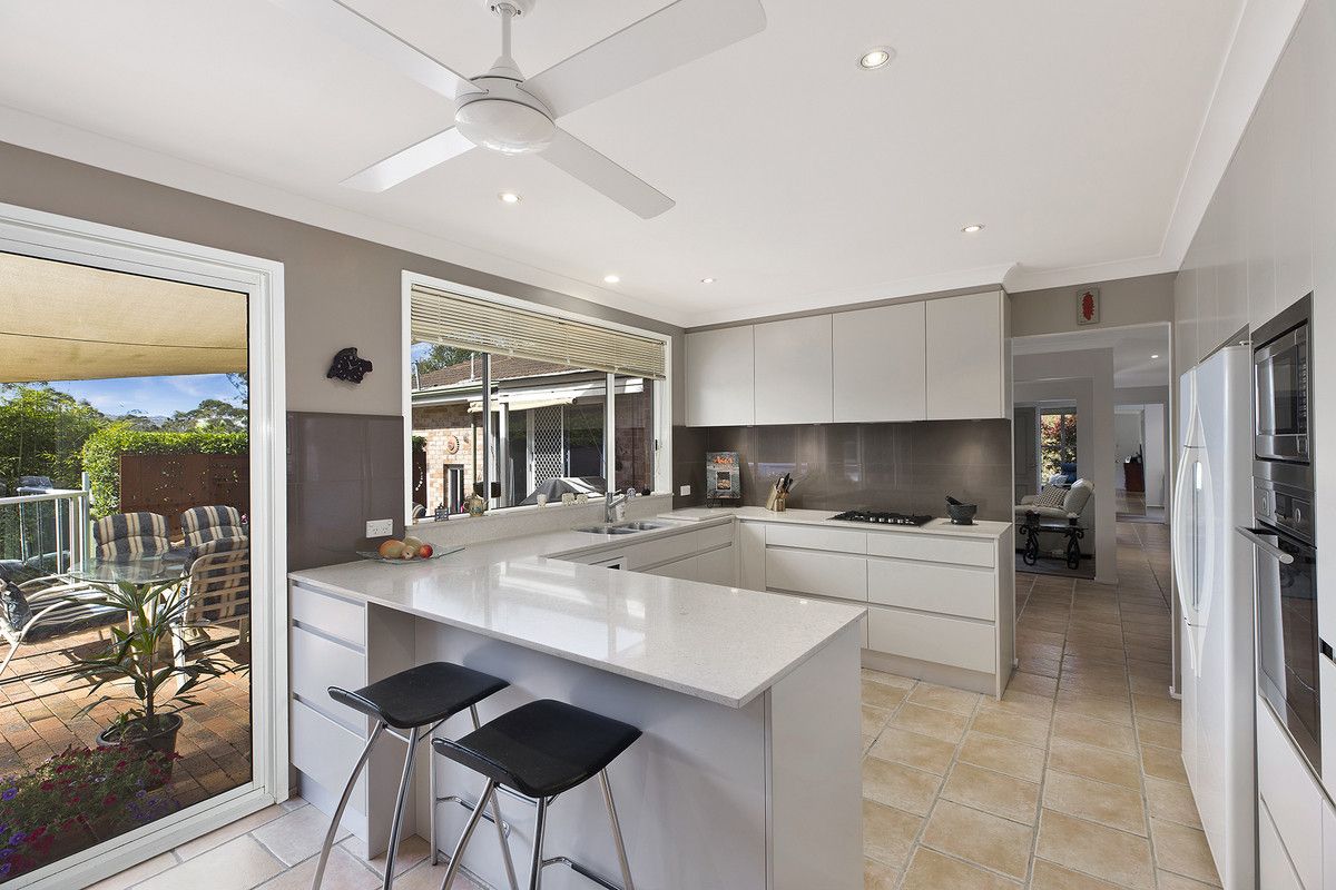 4 Letitia Close, Green Point NSW 2251, Image 1